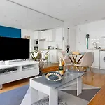 Bluestay 551 - Superb Apartment In Paris